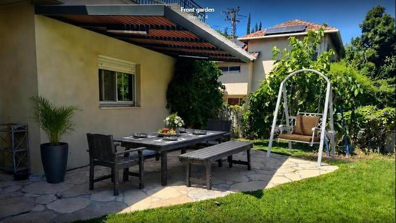 Rebloom - free AI outdoor design application interface and features